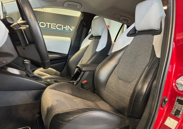 Toyota Corolla cena 99999 przebieg: 54302, rok produkcji 2019 z Nekla małe 436